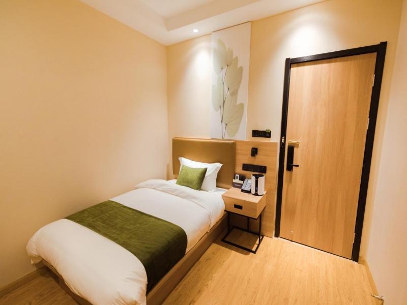 Greentree Inn Shanghai Huangxing Park Subway Station Express Hotel Zewnętrze zdjęcie