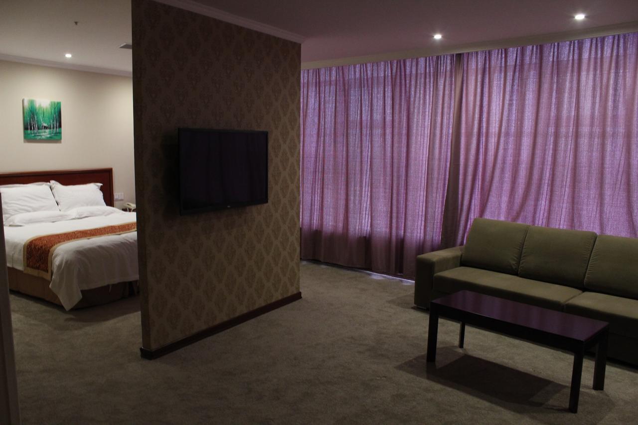 Greentree Inn Shanghai Huangxing Park Subway Station Express Hotel Zewnętrze zdjęcie